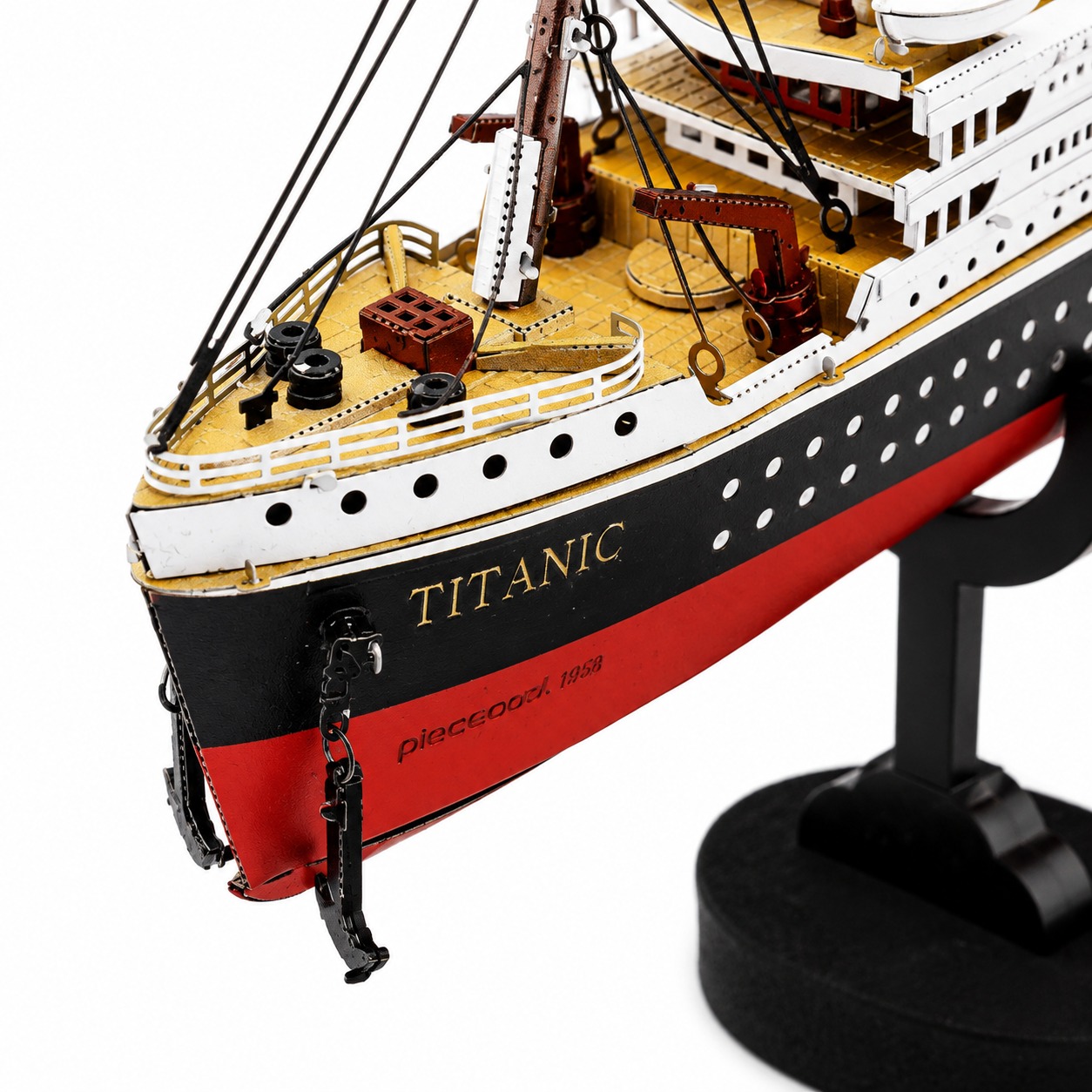 Model of the Titanic ship with detailed features and hull design.